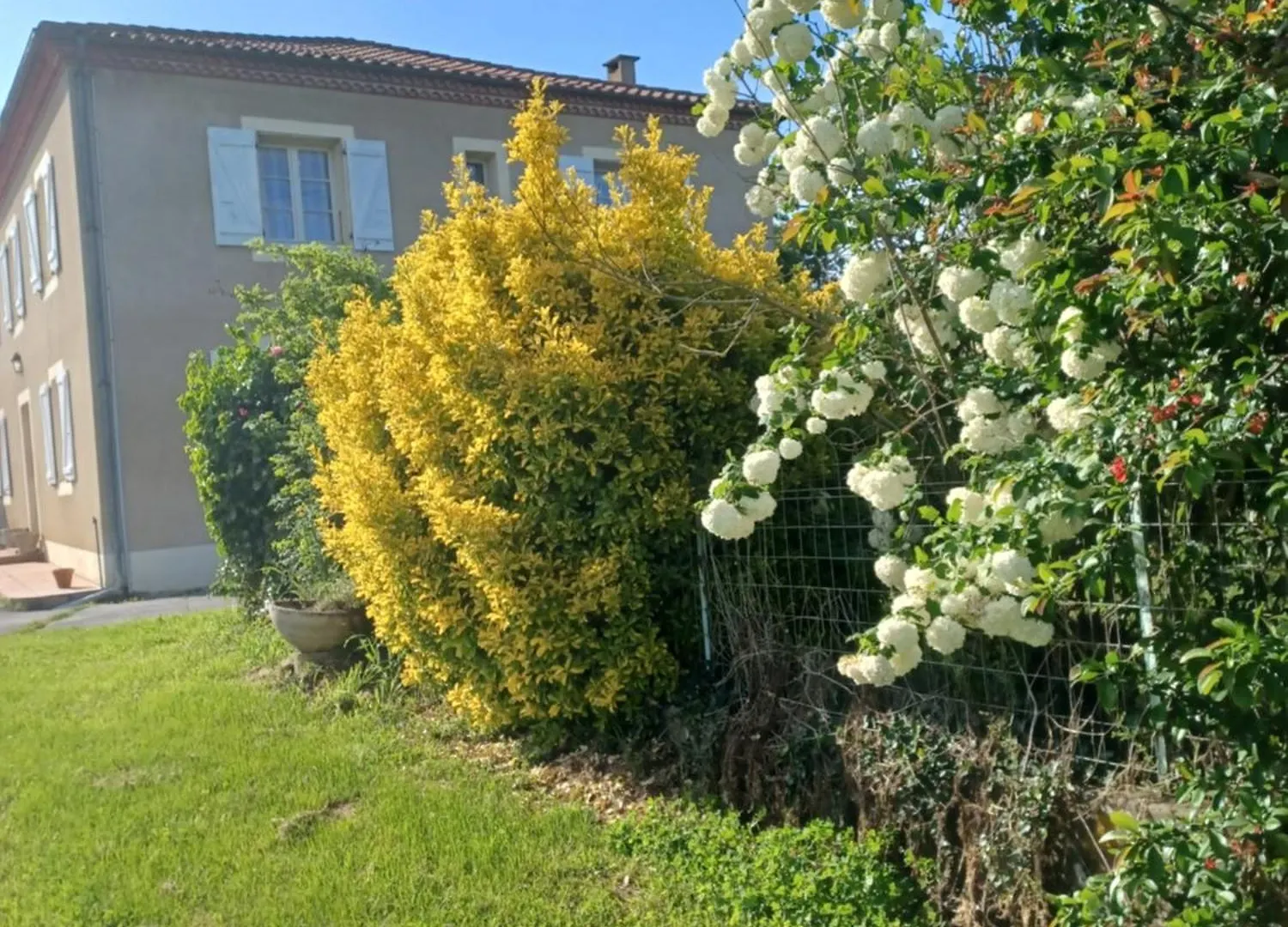 Au Broca Villa Clermont-Pouyguilles